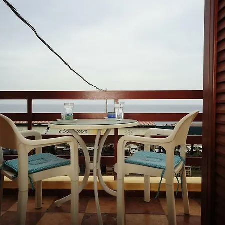 Seeblick Apartment *